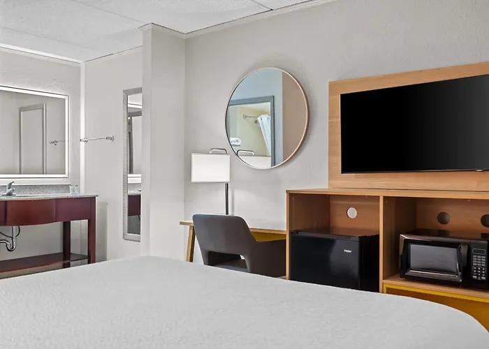 Days Inn By Wyndham Statesboro
