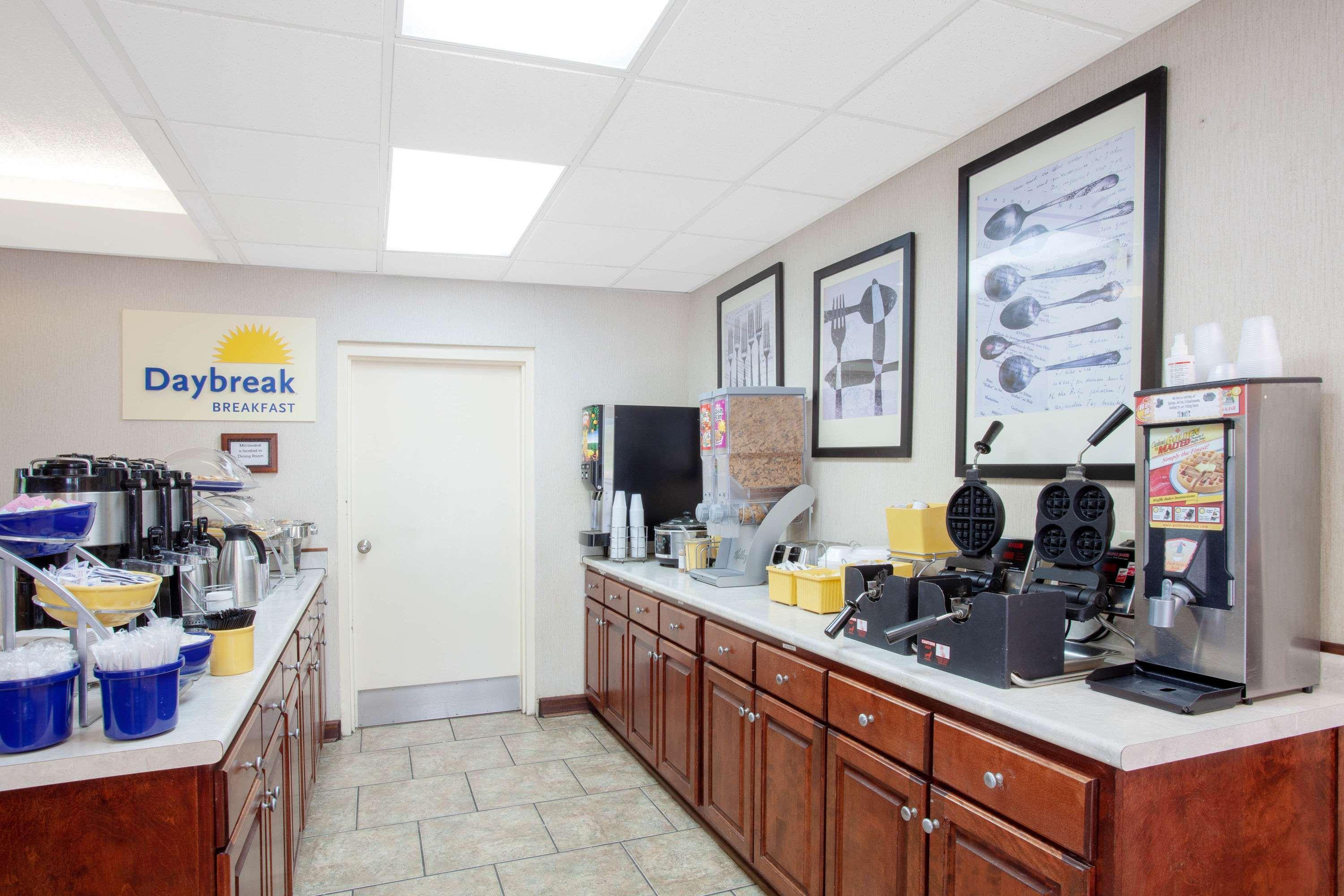 Days By Wyndham Motel 2*