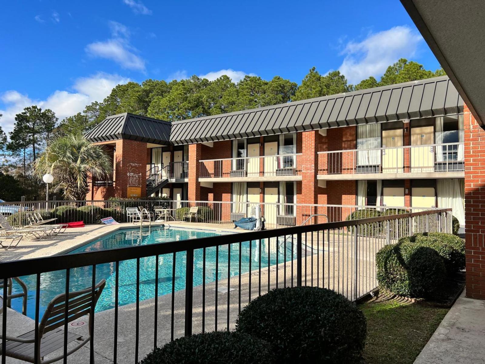 Motel Days By Wyndham Statesboro