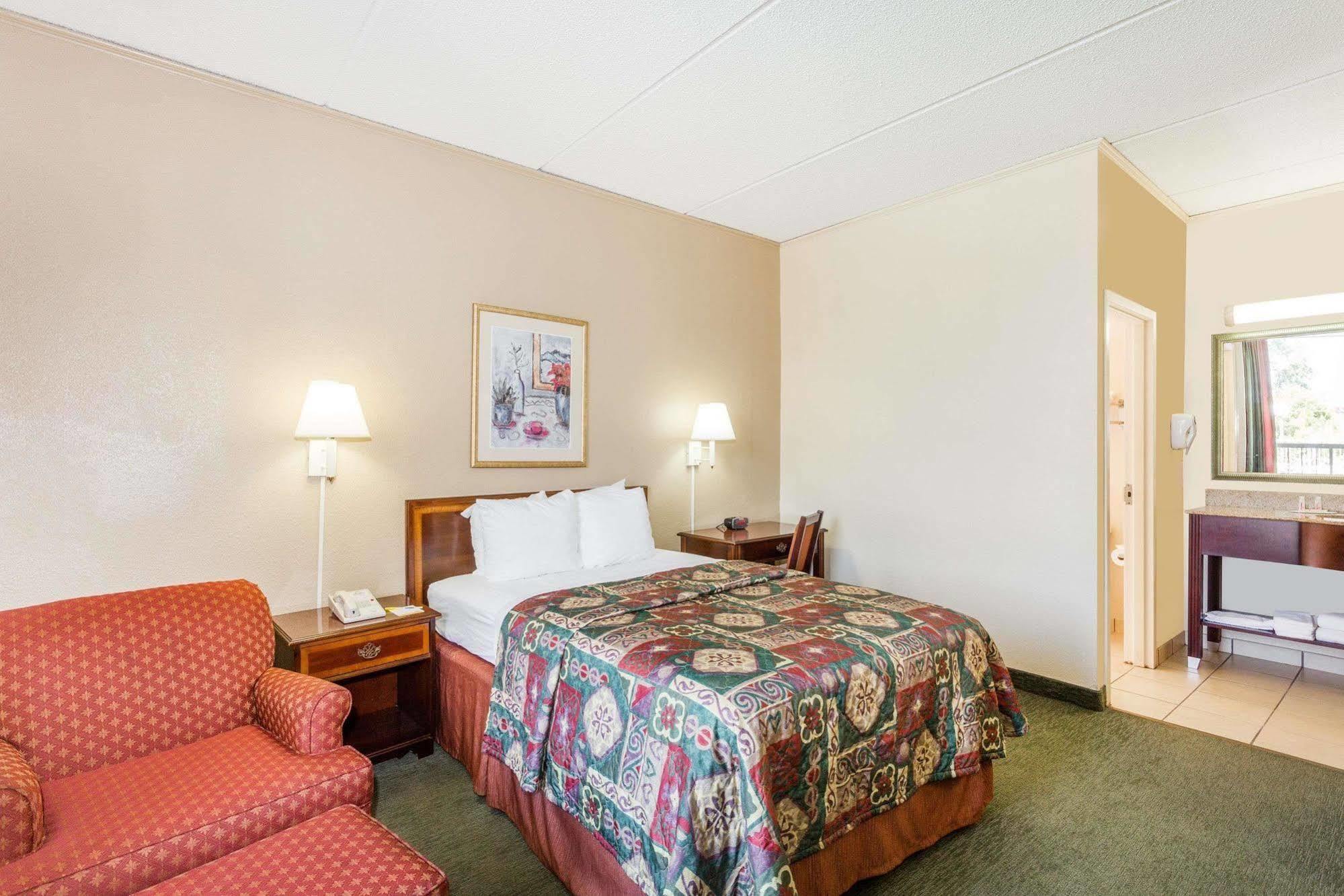 Days By Wyndham Motel 2*